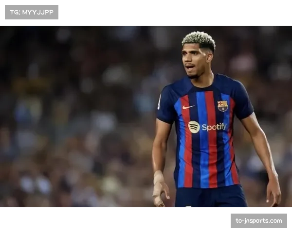 巴萨后卫阿劳霍17岁前一直是前锋 今日客串中锋打入绝杀